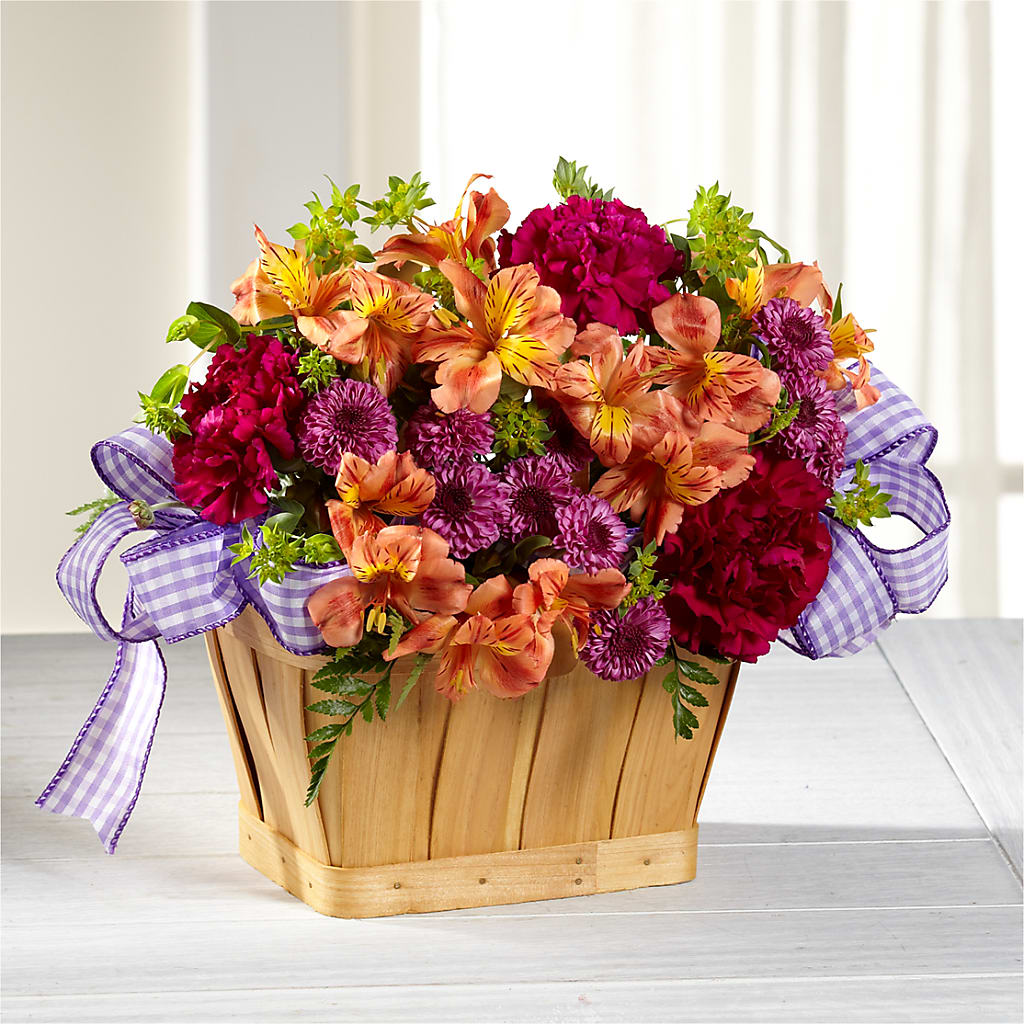 New Dream Basket – BUZ N' BEE FLORIST GIFT & NURSERY, Clinton LA