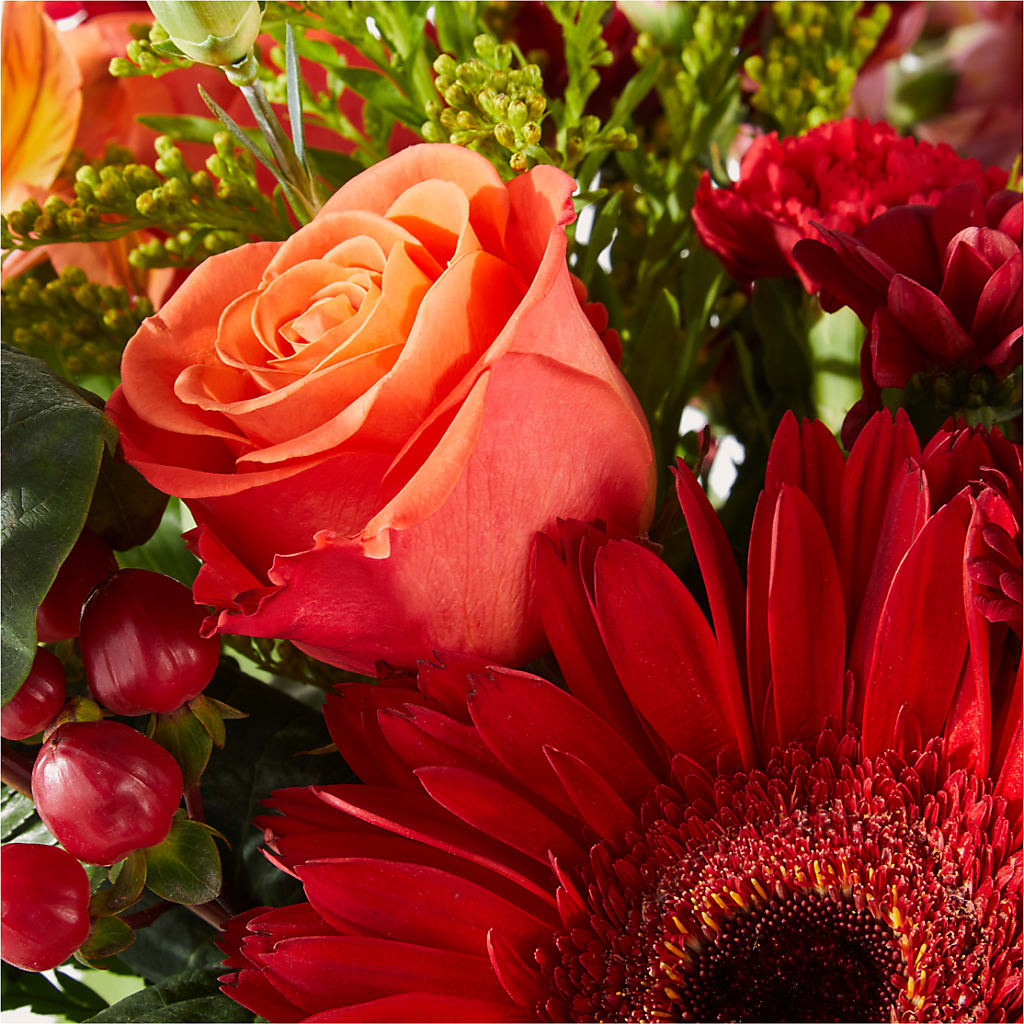 Sweater Season - A Florist Original – BUZ N' BEE FLORIST GIFT & NURSERY, Clinton LA