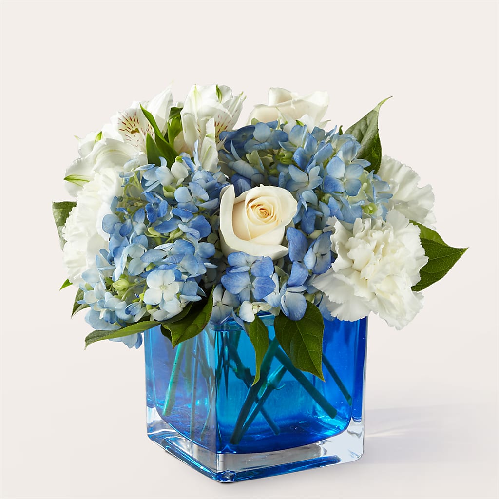 Soothing Waters Bouquet – BUZ N' BEE FLORIST GIFT & NURSERY, Clinton LA