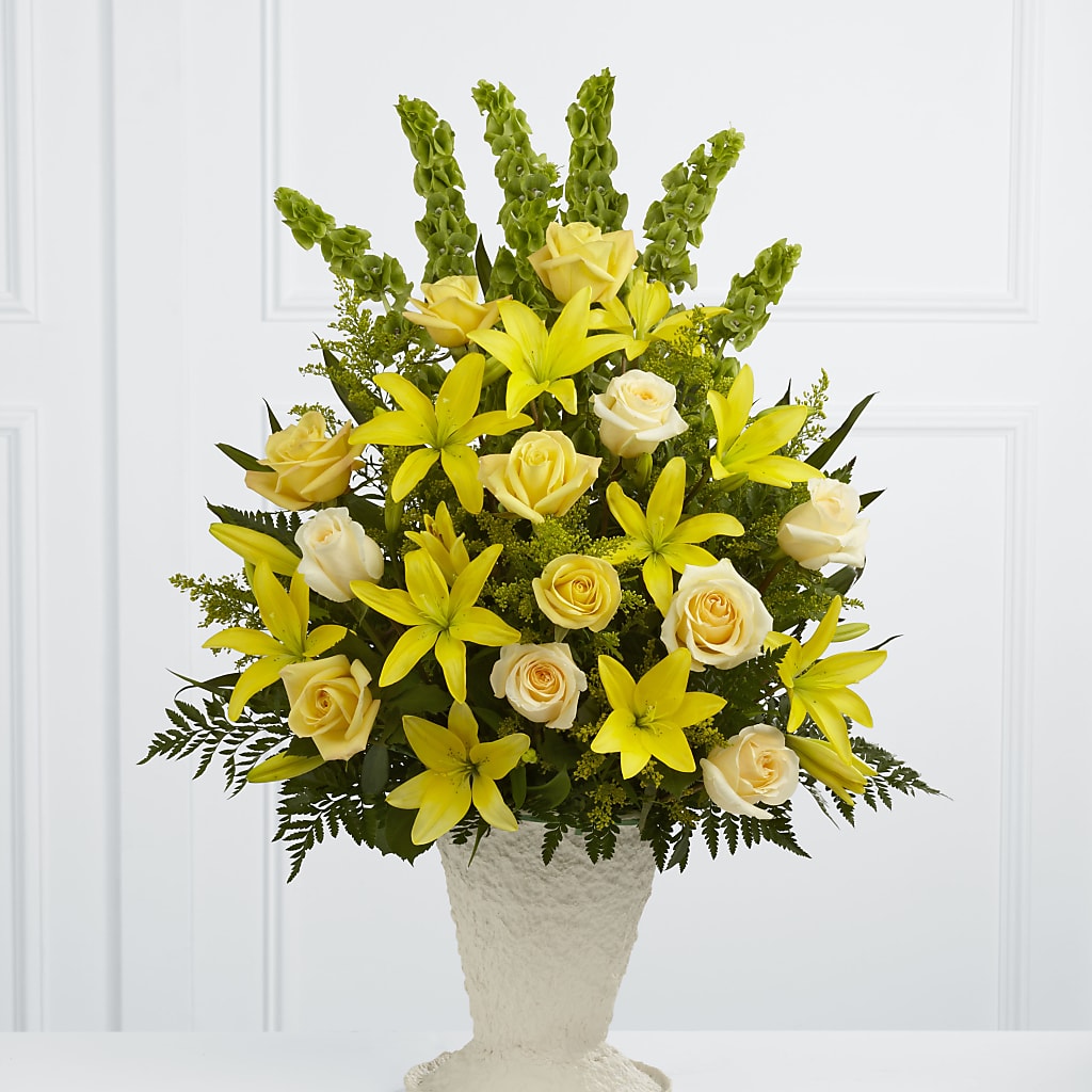 Golden Memories Arrangement – BUZ N' BEE FLORIST GIFT & NURSERY, Clinton LA