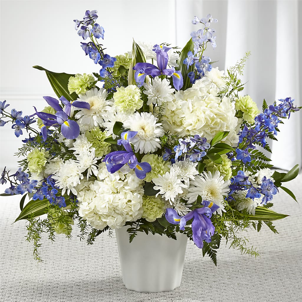 Soft Serenity Floor Basket – BUZ N' BEE FLORIST GIFT & NURSERY, Clinton LA