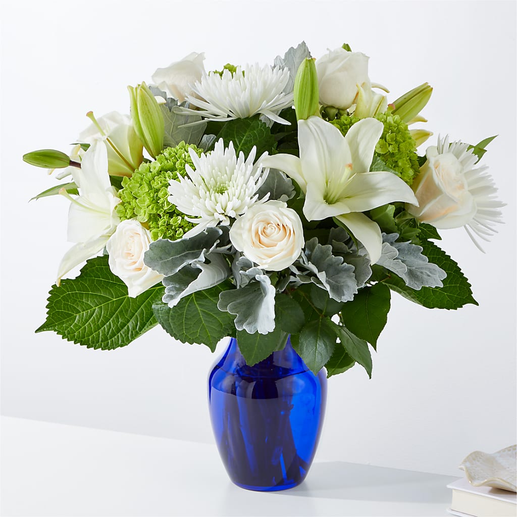 Snowy Dreams Bouquet – BUZ N' BEE FLORIST GIFT & NURSERY, Clinton LA