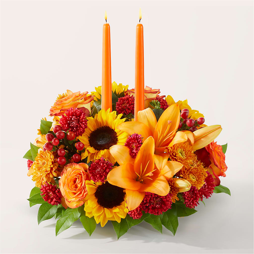 Grateful Centerpiece – BUZ N' BEE FLORIST GIFT & NURSERY, Clinton LA