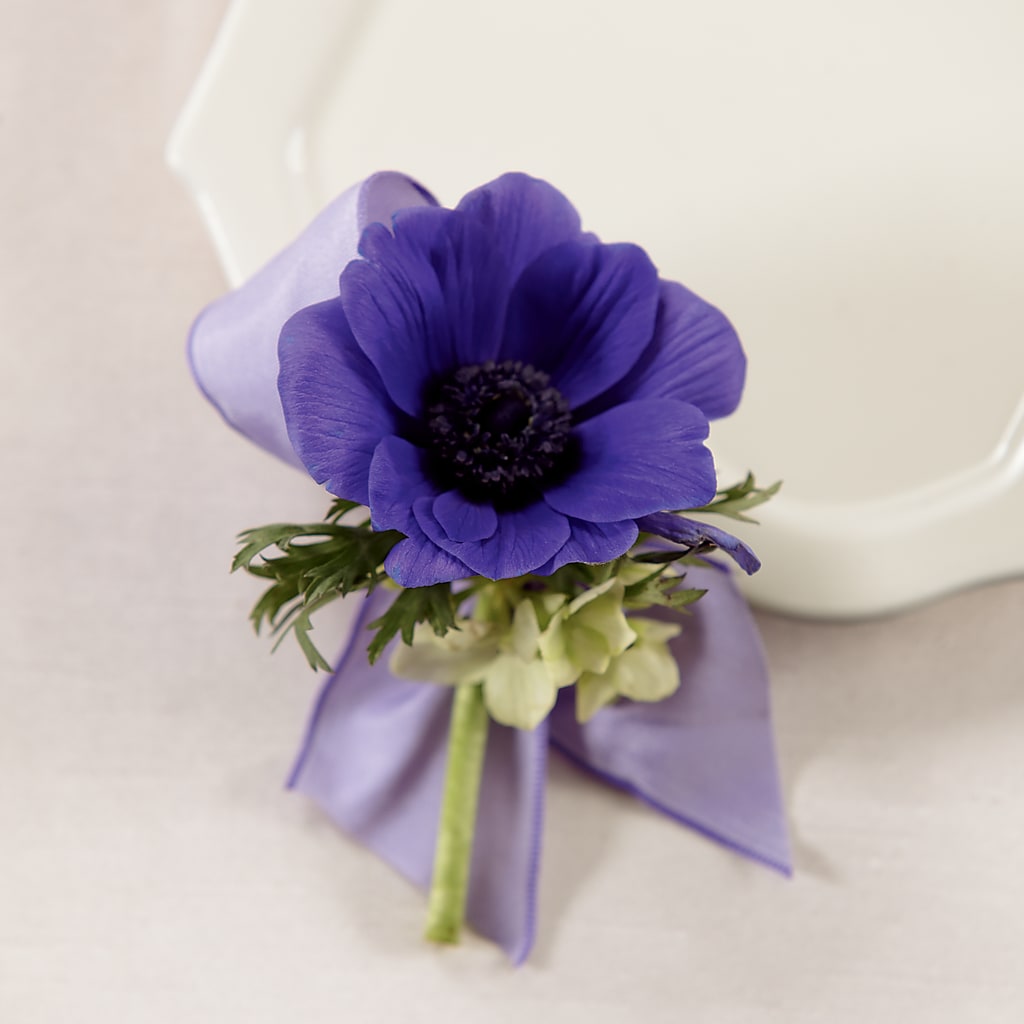 Purple Passion Boutonniere – BUZ N' BEE FLORIST GIFT & NURSERY, Clinton LA