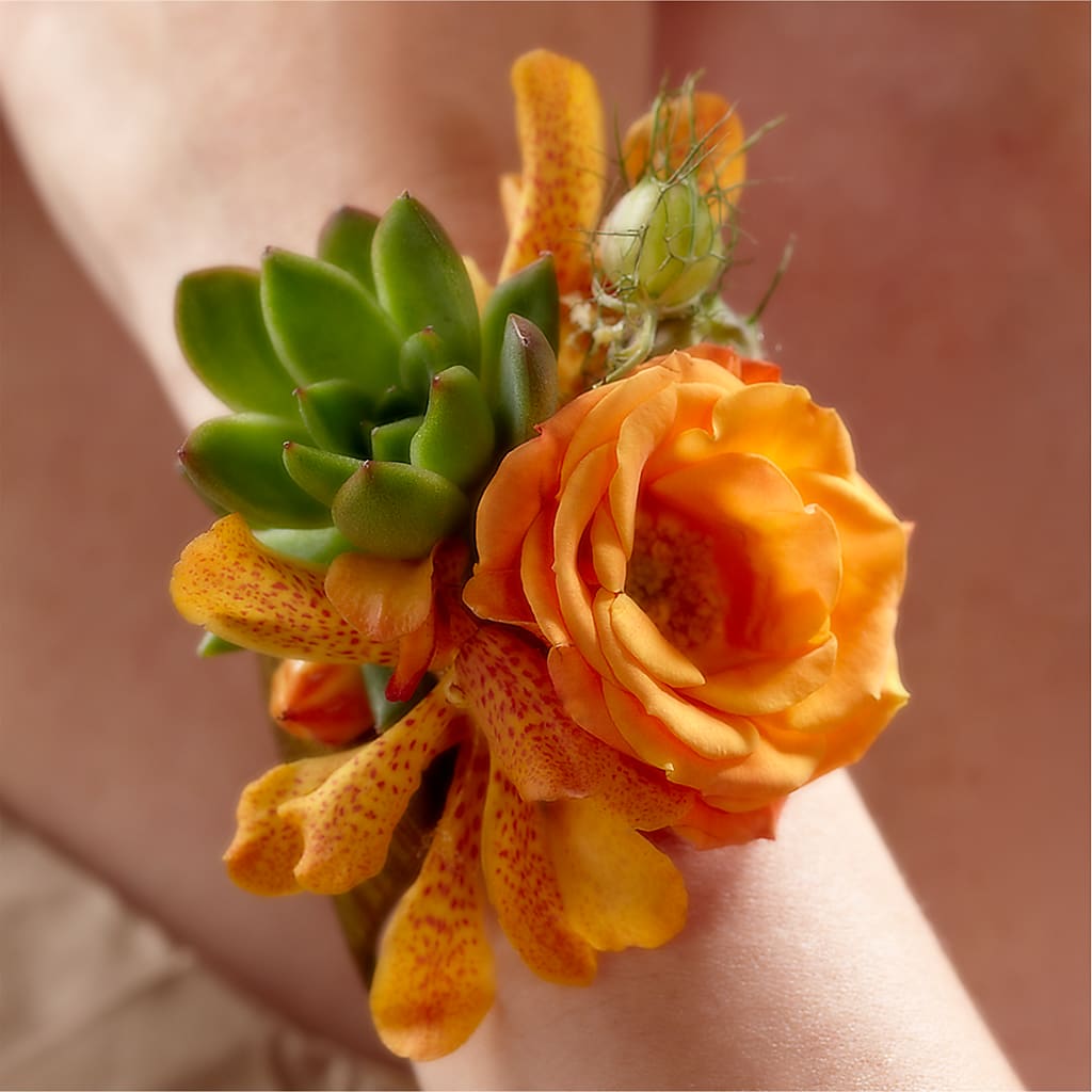 Irresistible Love Wrist Corsage – BUZ N' BEE FLORIST GIFT & NURSERY, Clinton LA