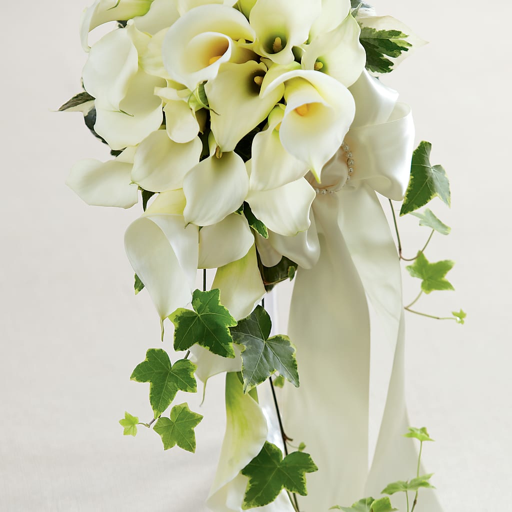 White Chapel Bouquet – BUZ N' BEE FLORIST GIFT & NURSERY, Clinton LA