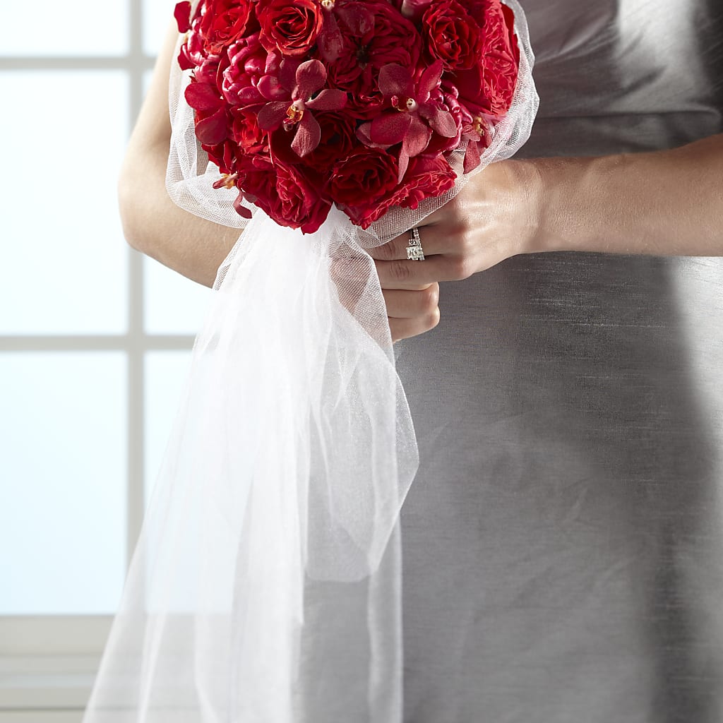 Desire Bouquet – BUZ N' BEE FLORIST GIFT & NURSERY, Clinton LA