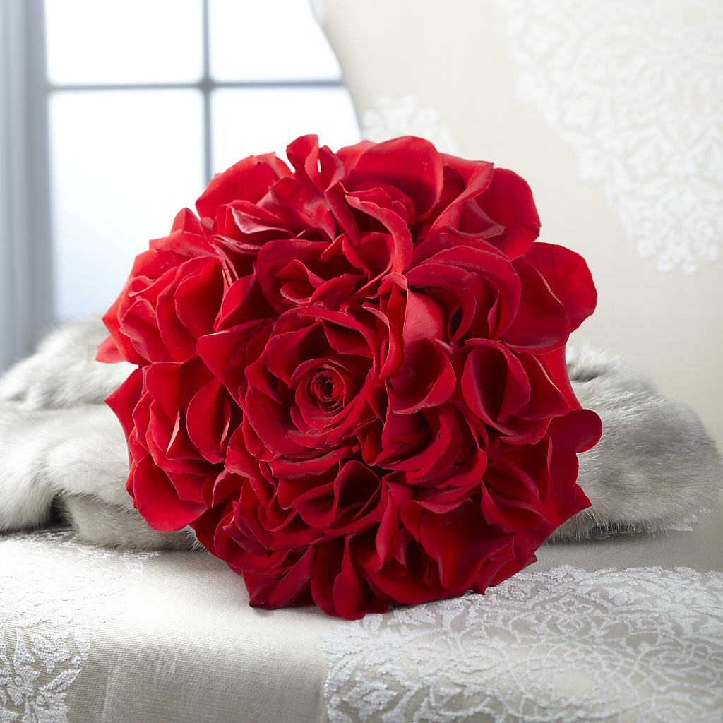 Composite Rose Bouquet – BUZ N' BEE FLORIST GIFT & NURSERY, Clinton LA