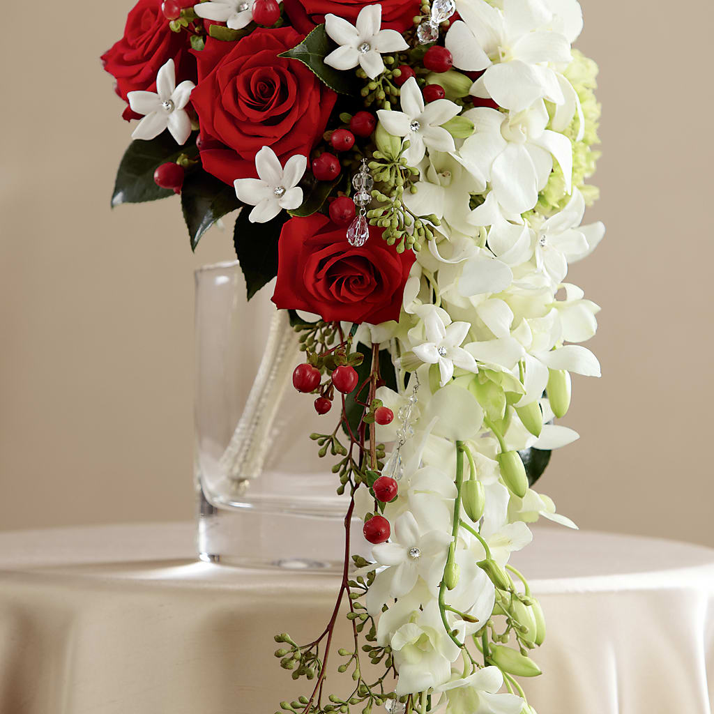 Here Comes the Bride Bouquet – BUZ N' BEE FLORIST GIFT & NURSERY, Clinton LA