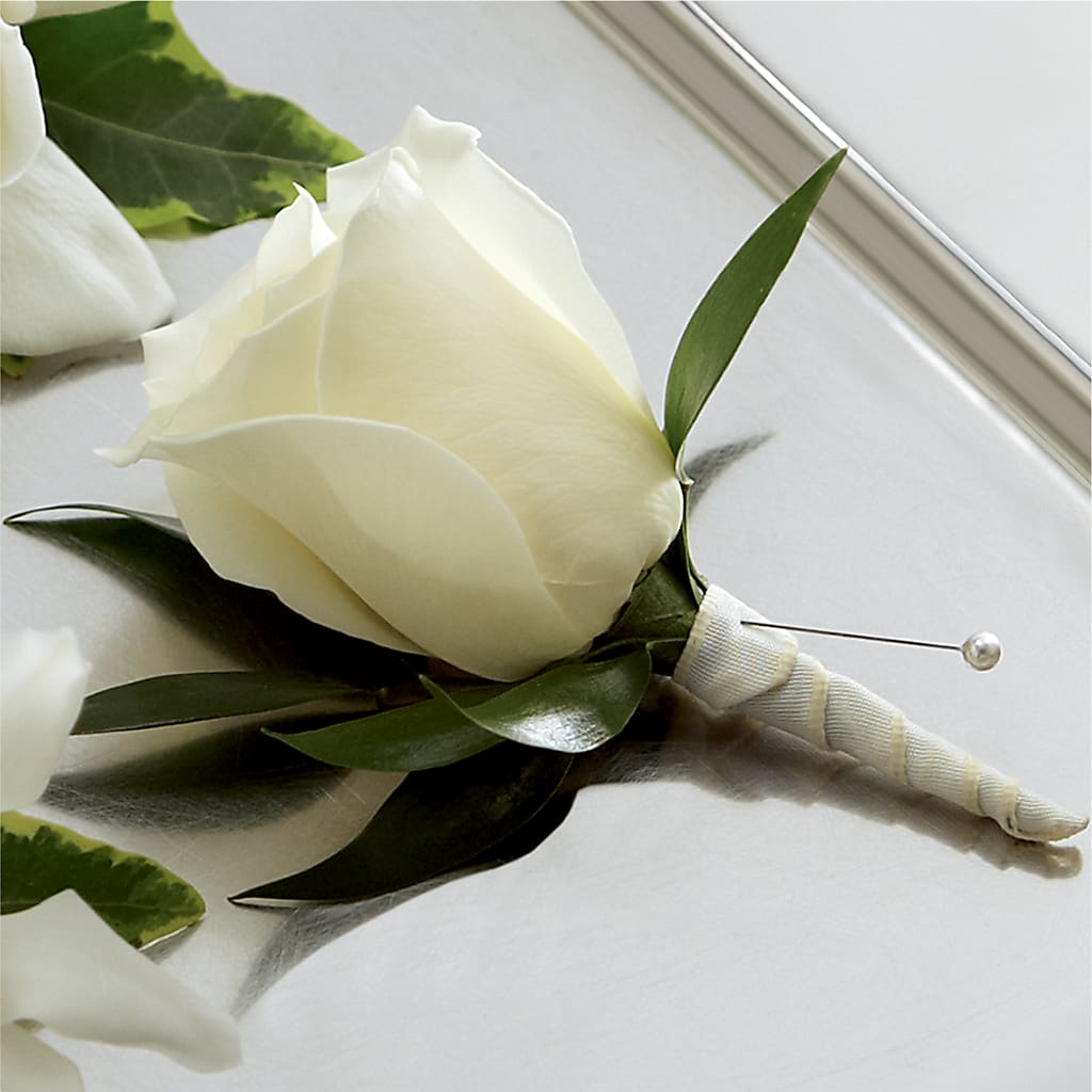 White Rose Boutonniere – BUZ N' BEE FLORIST GIFT & NURSERY, Clinton LA