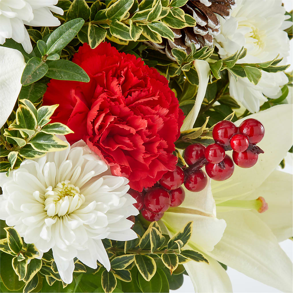 Festive Moments Tree – BUZ N' BEE FLORIST GIFT & NURSERY, Clinton LA