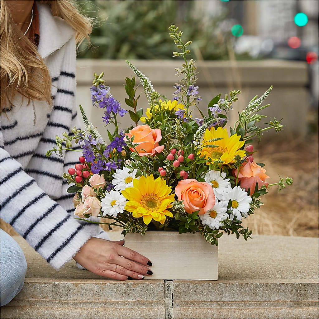 The Good Life Bouquet – BUZ N' BEE FLORIST GIFT & NURSERY, Clinton LA