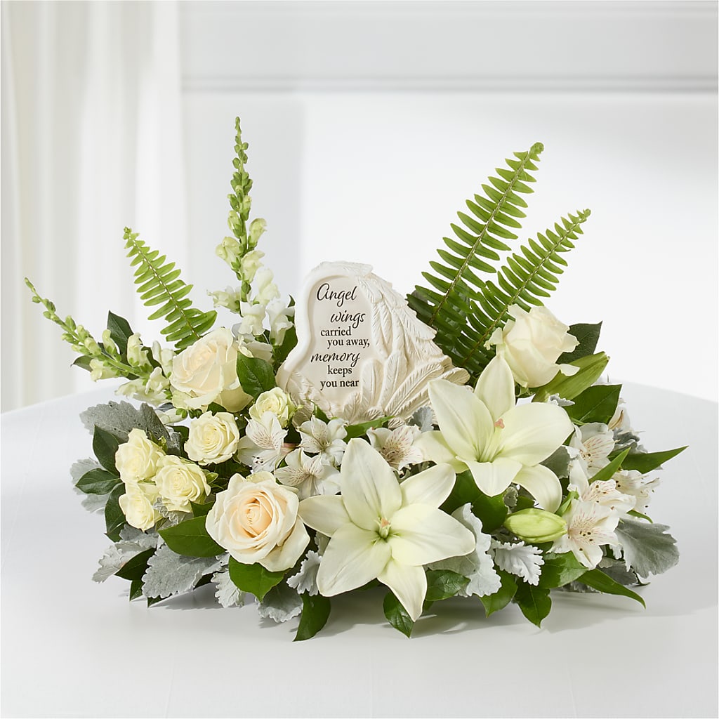 Holding You Close Arrangement – BUZ N' BEE FLORIST GIFT & NURSERY, Clinton LA