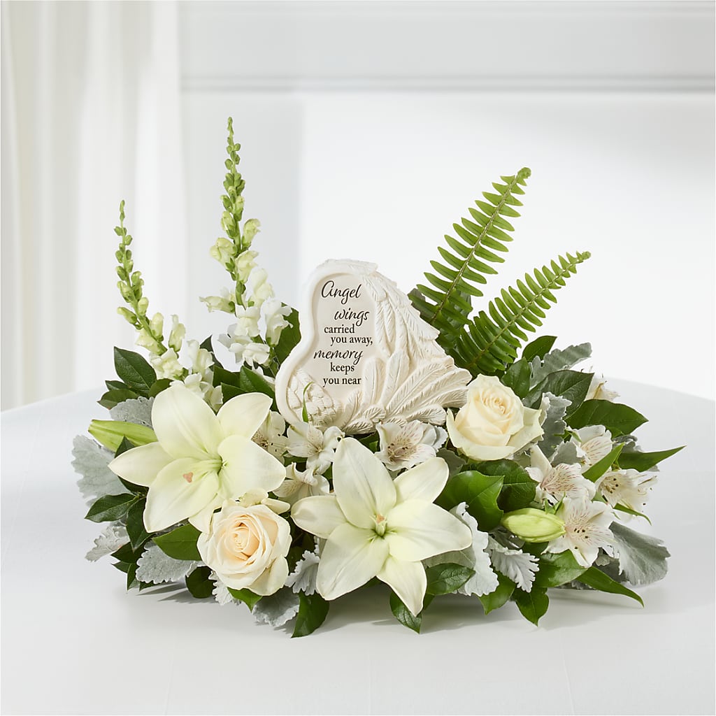 Holding You Close Arrangement – BUZ N' BEE FLORIST GIFT & NURSERY, Clinton LA