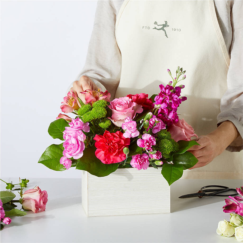 Sweetberry Box – A Florist Original – BUZ N' BEE FLORIST GIFT & NURSERY, Clinton LA