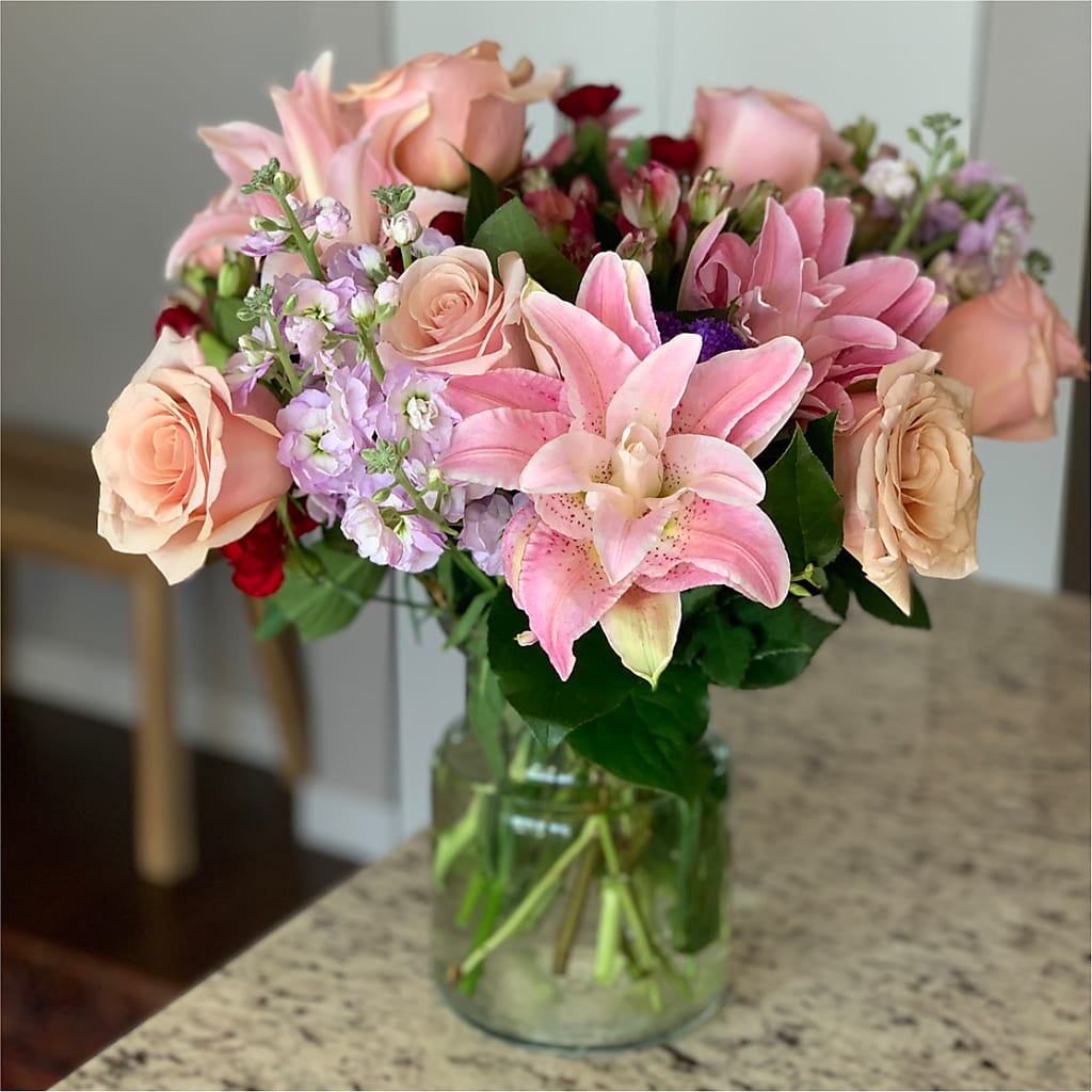 Romantique Bouquet – BUZ N' BEE FLORIST GIFT & NURSERY, Clinton LA