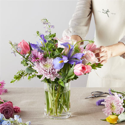 Pastel Tradition - A Florist Original – BUZ N' BEE FLORIST GIFT & NURSERY, Clinton LA