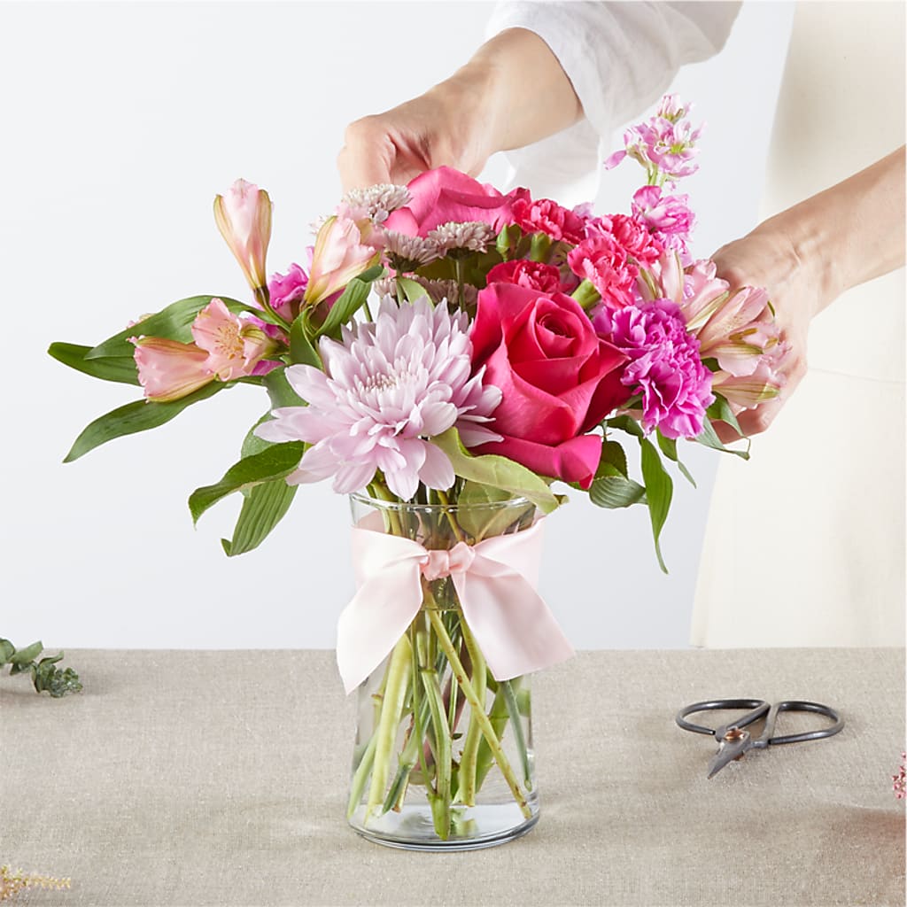 Pink Ribbon - A Florist Original – BUZ N' BEE FLORIST GIFT & NURSERY, Clinton LA