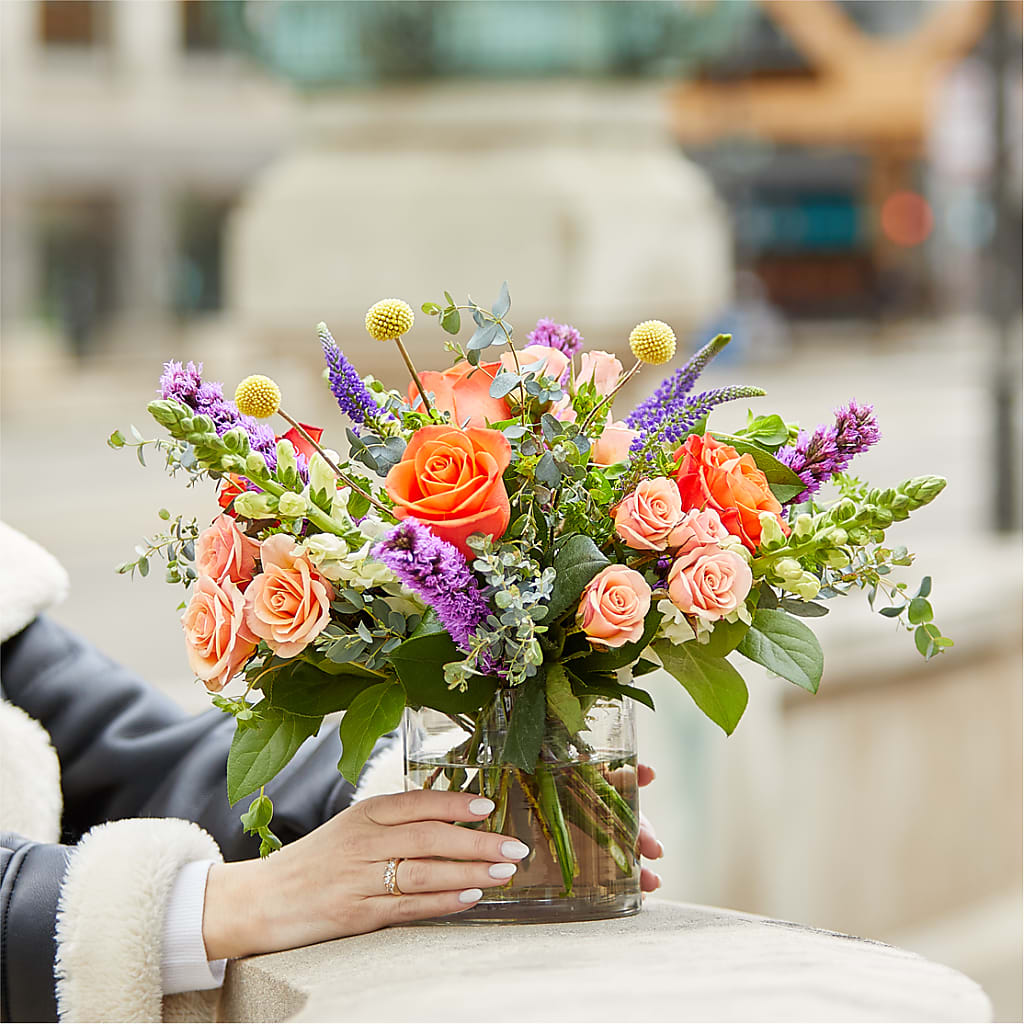 The Standout Bouquet – BUZ N' BEE FLORIST GIFT & NURSERY, Clinton LA