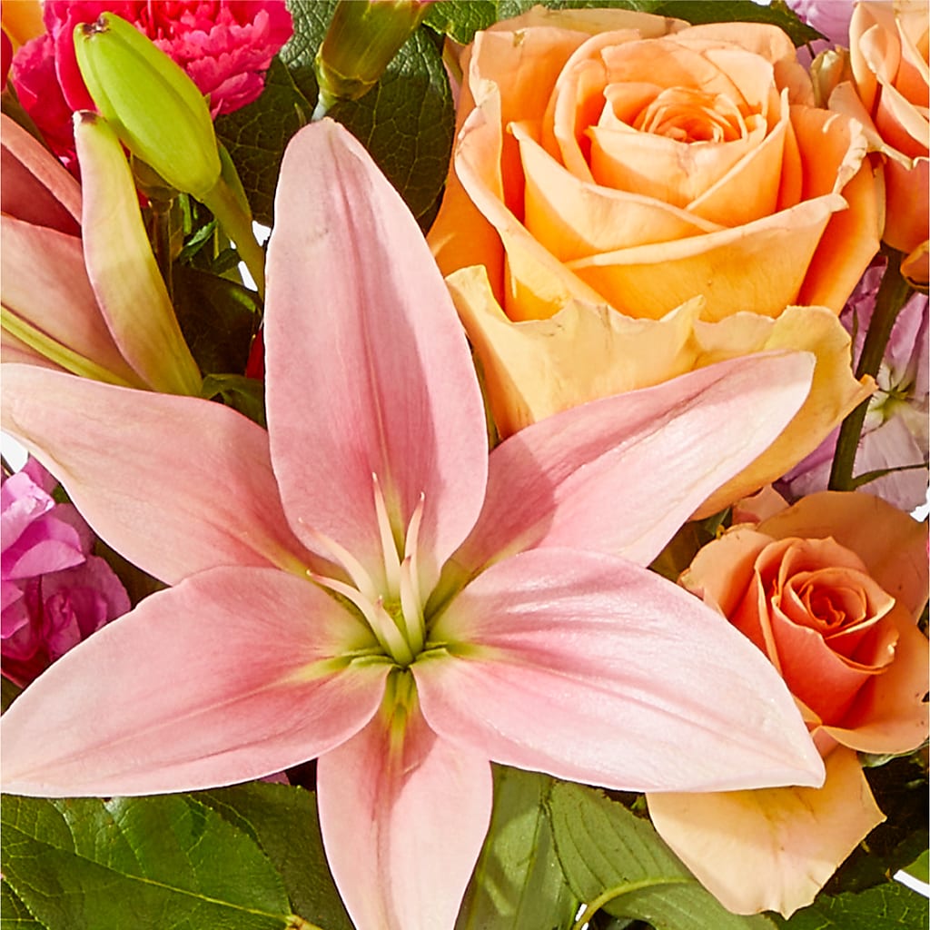 Bisous Bouquet – BUZ N' BEE FLORIST GIFT & NURSERY, Clinton LA